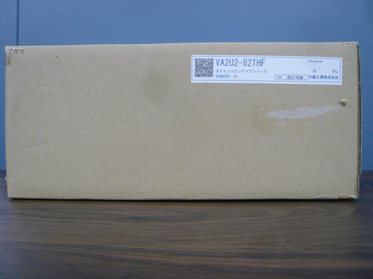 リビングドア・ハピア　機能ドア　ペット壁内くぐり戸　　左右兼用・固定枠１５４　２６０幅　３６２高　〈モノホワイト〉