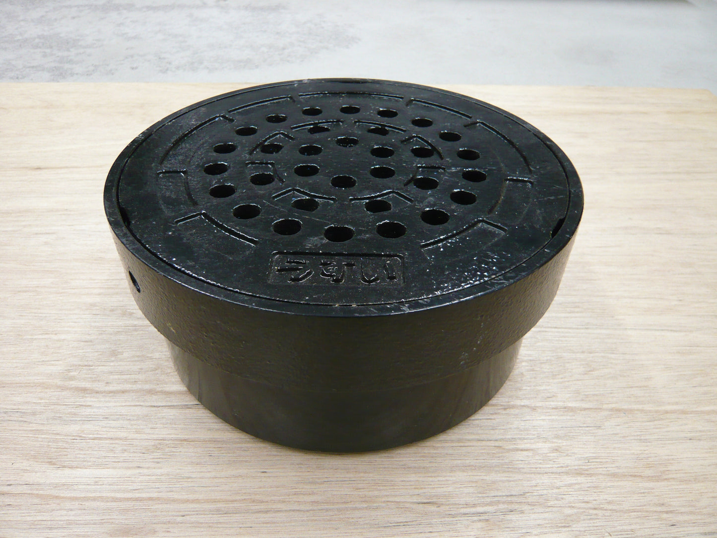 雨水マス用蓋　UMCDRK-AI200 マエザワ